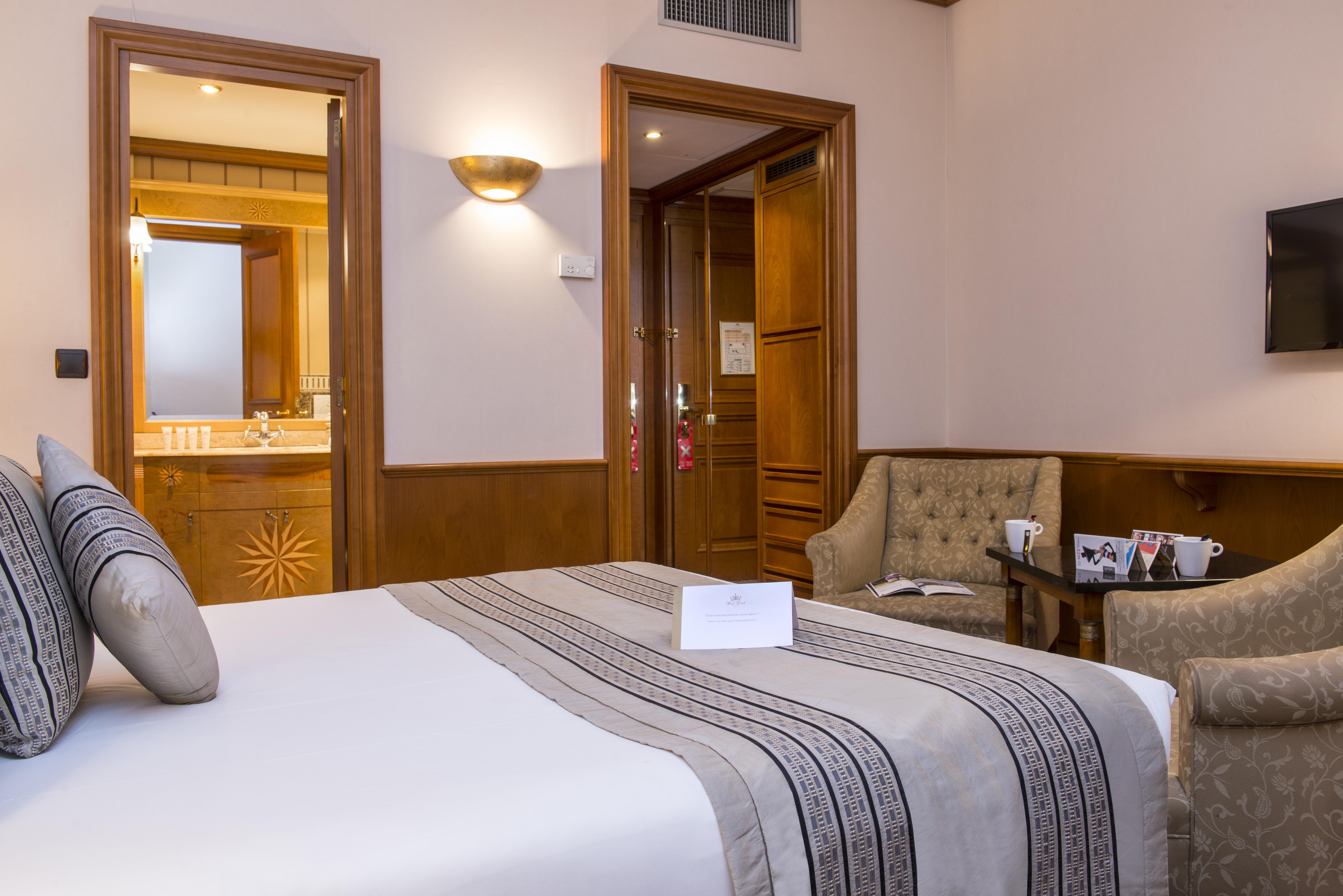 West End Promenade 4*