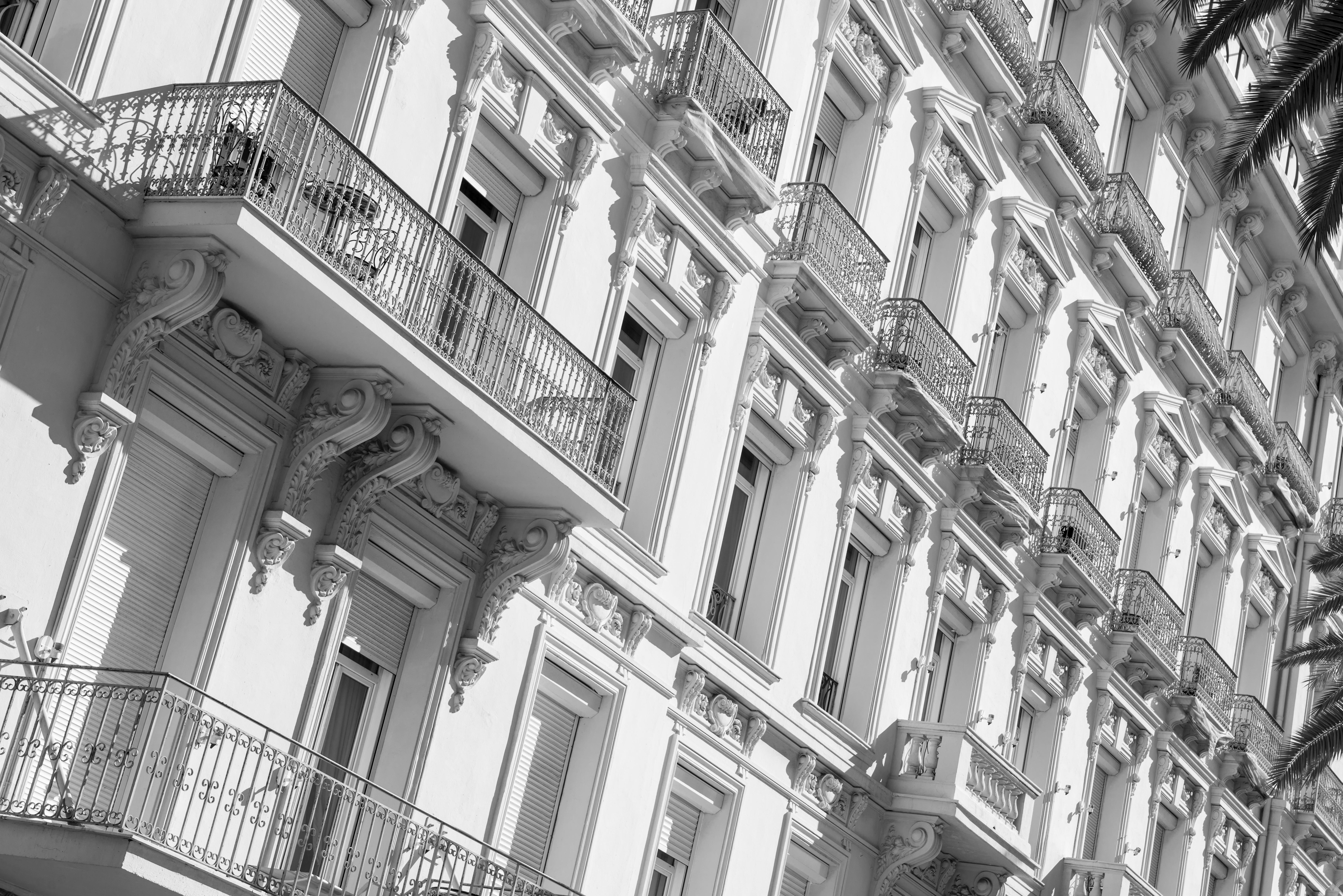 West End Promenade Hotel 4*
